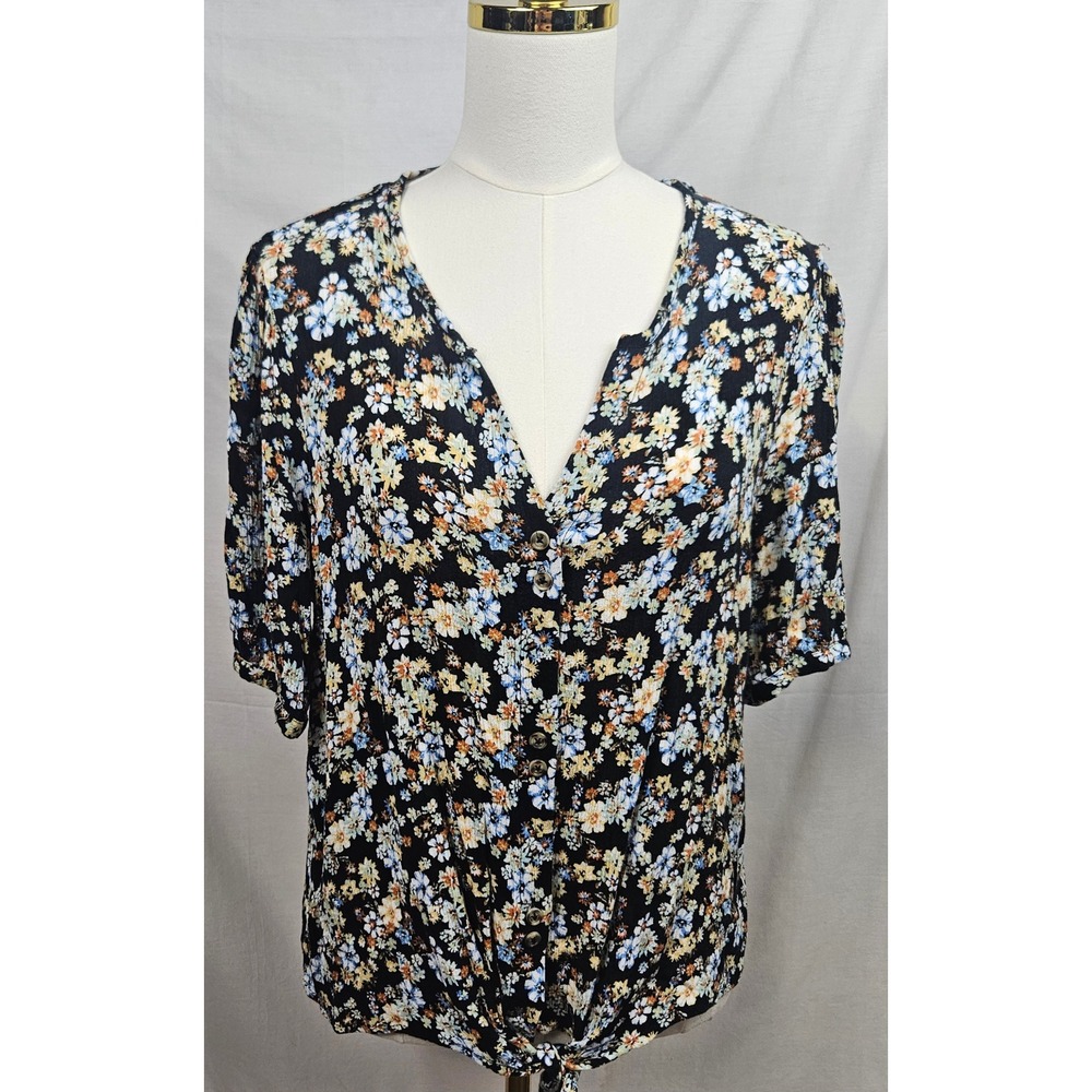 C&C California Women Black Floral Tie Front Button Down Rayon Blouse Size M